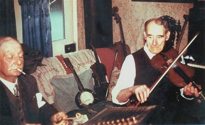 Walter and Billy Cooper during the 'English Country Music' sessions.