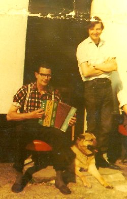 Dick Hewitt with melodeon
