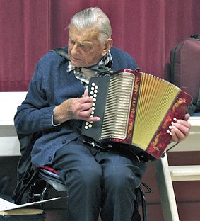 Stan Seaman playing on his 93rd Birthday