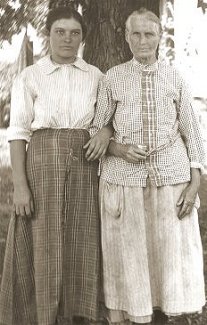 Mrs Nancy Shelton (right) with a granddaughter