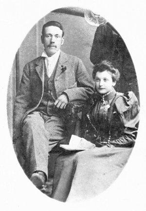 Bill's parents. Frank and Emily.  Wedding photo, 1897.