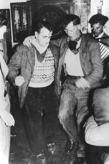 Font Watling and Wattie Wright stepping